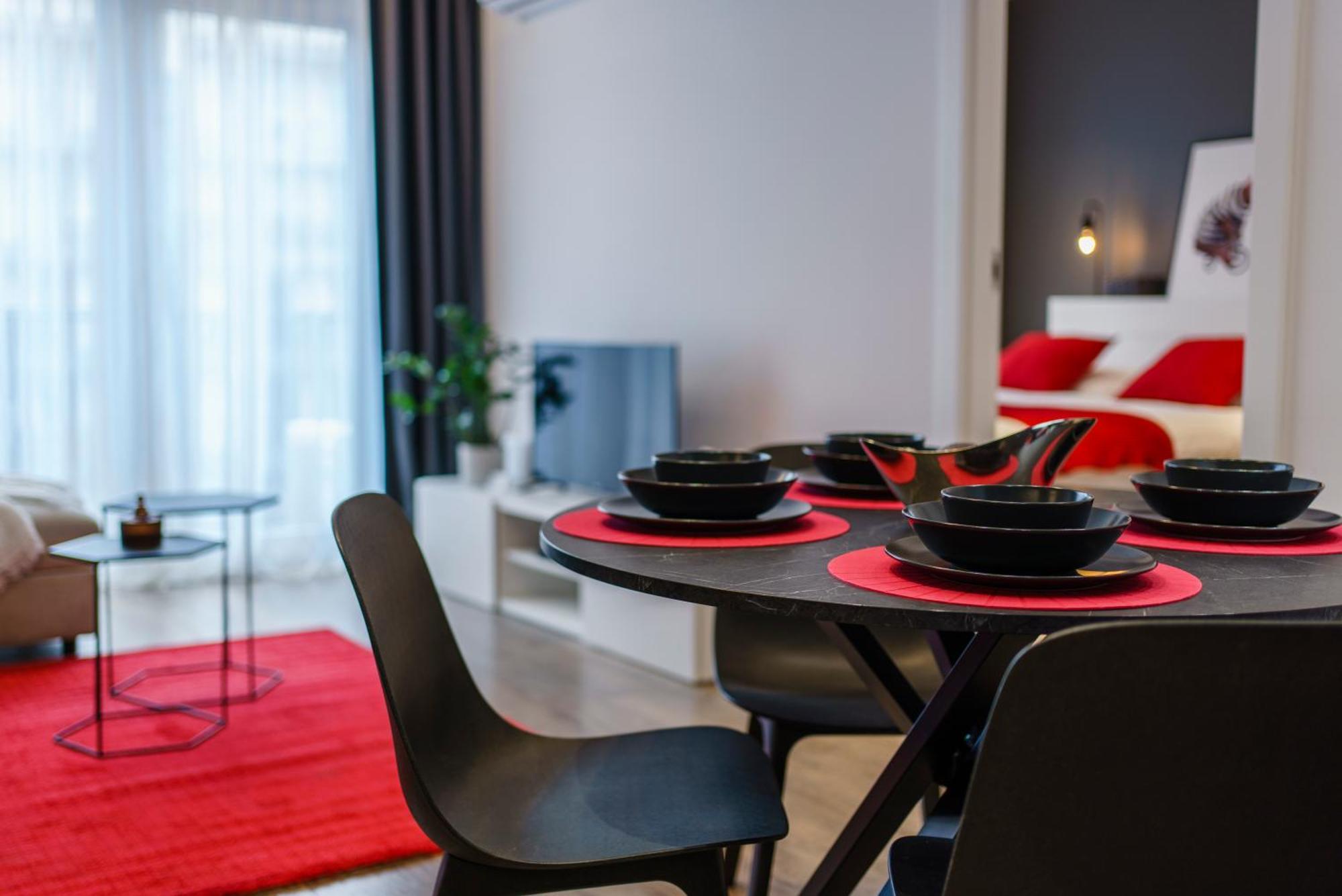 Apartamenty Homely Place Serce Poznania - Stary Rynek - Parking