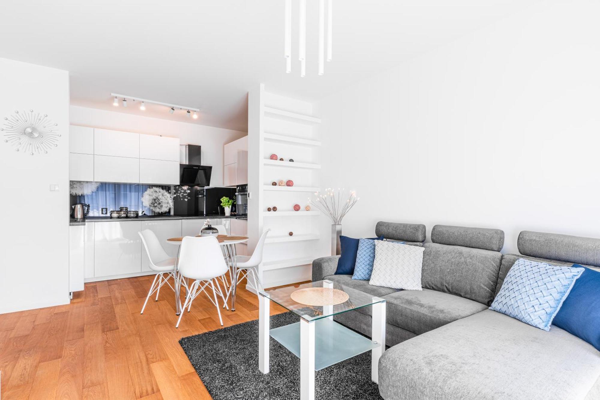 Apartamenty Homely Place Serce Poznania - Stary Rynek - Parking Poznan