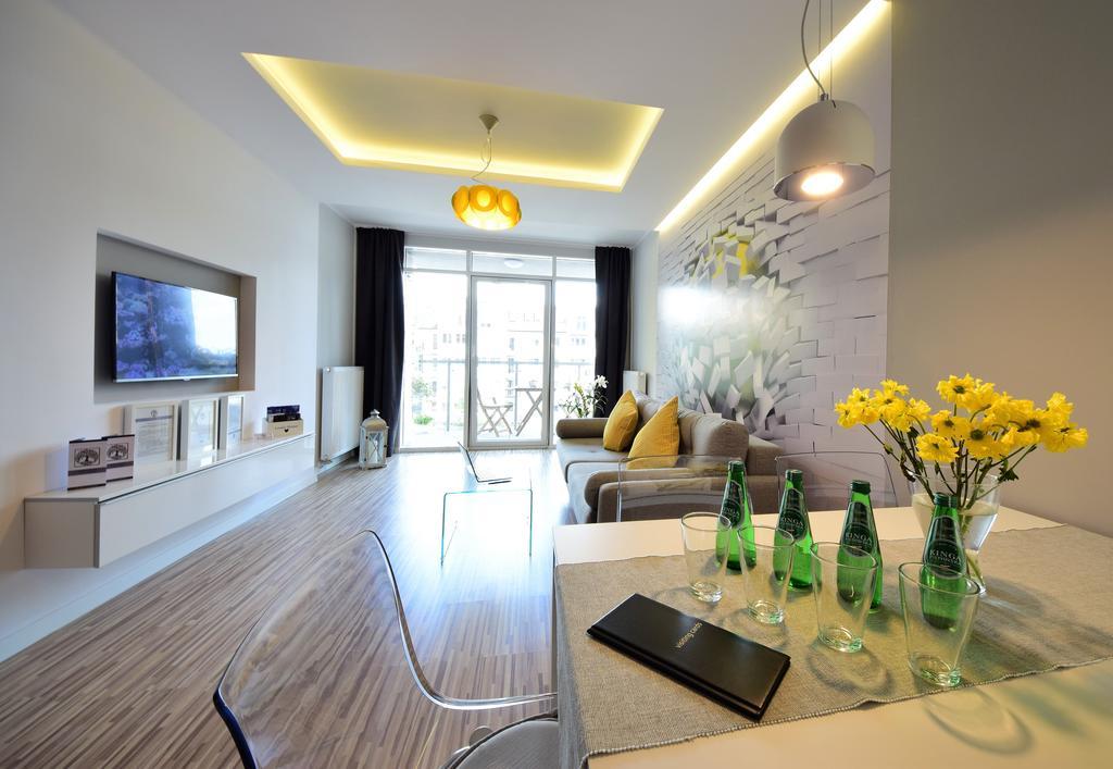 Apartamenty Homely Place Serce Poznania - Stary Rynek - Parking Apartment