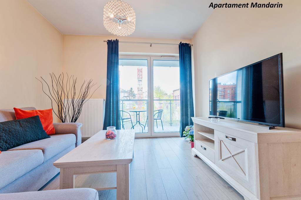 Apartamenty Homely Place Serce Poznania - Stary Rynek - Parking Apartment