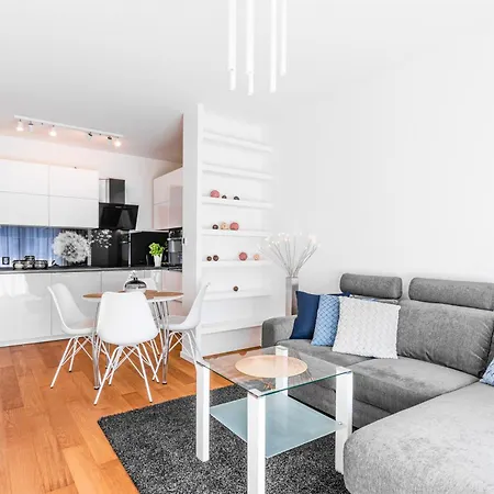 Apartamenty Homely Place Serce Poznania - Stary Rynek - Parking Room photo
