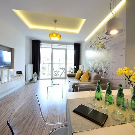 Apartamenty Homely Place Serce Poznania - Stary Rynek - Parking Exterior photo